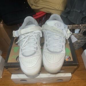 Bad Bunny x Forum Buckle Low 'Last Forum'